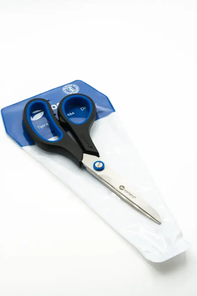 Tijera Incolma Multiusos Mango Plastico 7.5mm XUnidad 