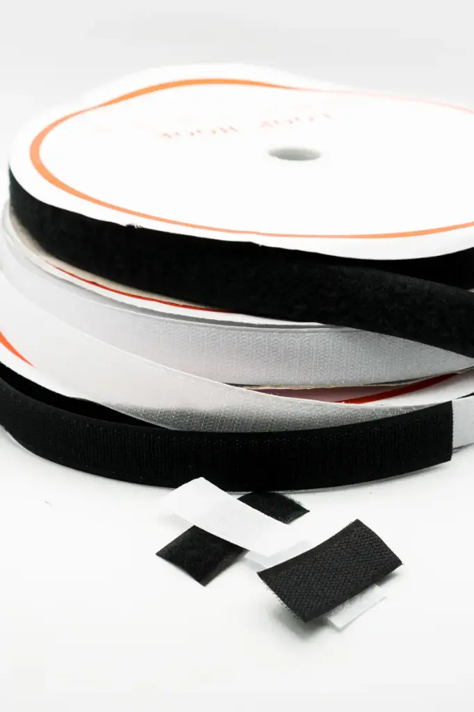 Velcro 1 Pulgada Rollo (Felpa + Gancho) X25MTRS (Blanco)